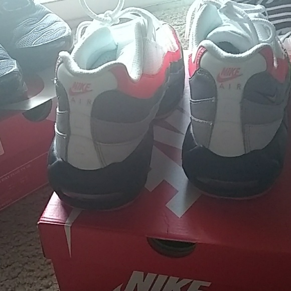 Air Max 95 - Picture 3 of 7